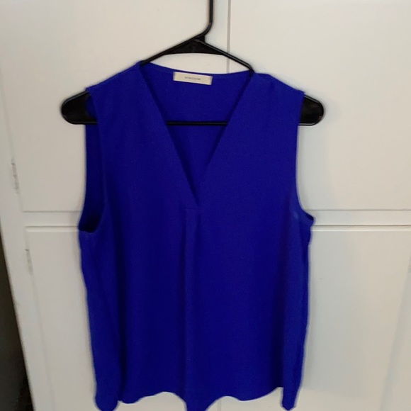 Blue Tank - Picture 1 of 4